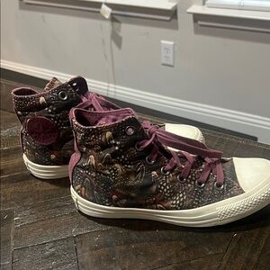 Converse Women's High-Top Sneakers - Burgundy